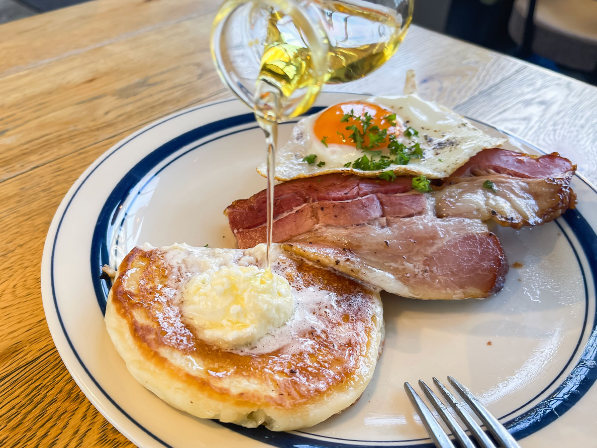 アダストリア(2685) 株主優待券でTHE WHARF HOUSEの朝食パンケーキ食べた!/横浜・山下公園