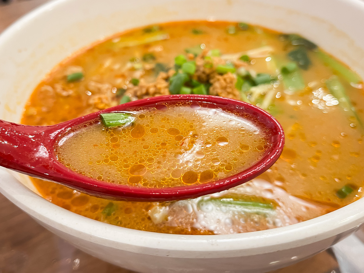 「馬さんの店 上海園 龍仙」で海老粥、担々麺、えびニラまんじゅう食べたよ!/横浜中華街