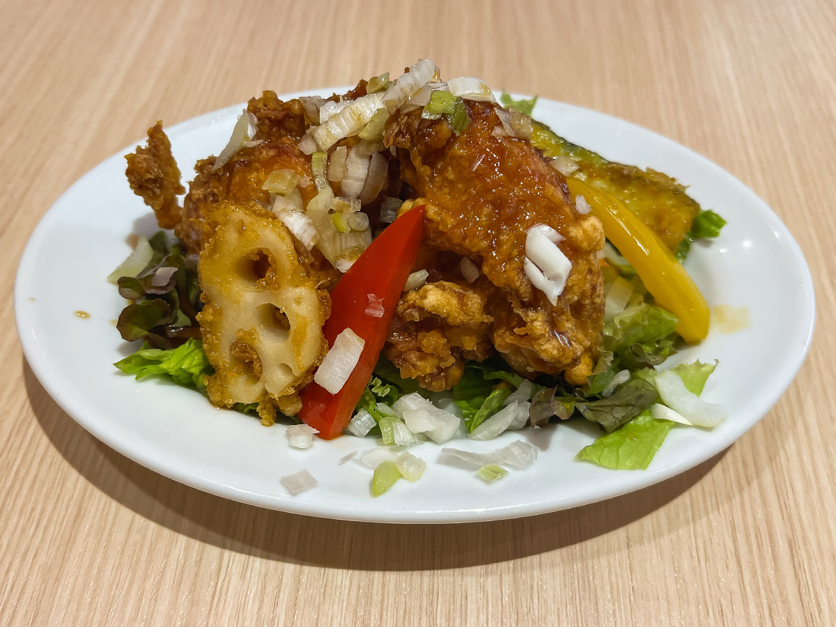 餃子専門店「大阪王将」でふわとろ天津炒飯、元祖焼き餃子、海老のチリソース、香味野菜油淋鶏食べた！