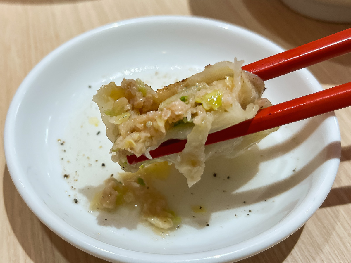 餃子専門店「大阪王将」でふわとろ天津炒飯、元祖焼き餃子、海老のチリソース、香味野菜油淋鶏食べた！