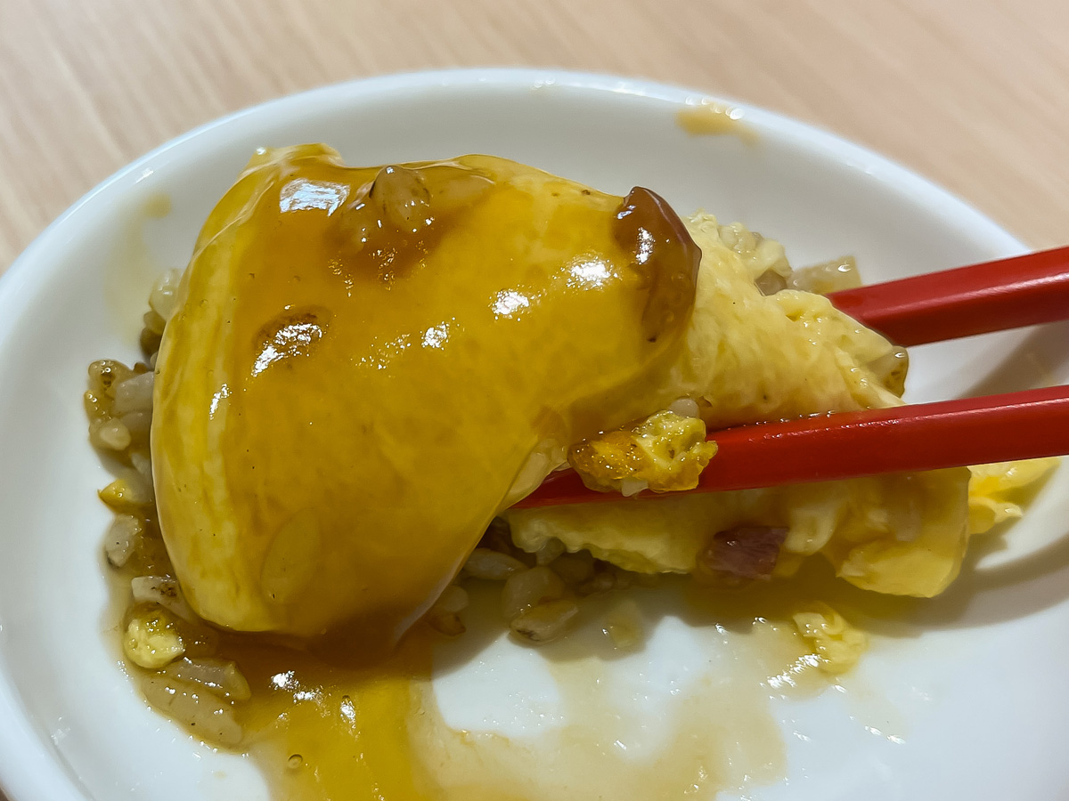 餃子専門店「大阪王将」でふわとろ天津炒飯、元祖焼き餃子、海老のチリソース、香味野菜油淋鶏食べた！
