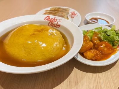 餃子専門店「大阪王将」でふわとろ天津炒飯、元祖焼き餃子、海老のチリソース、香味野菜油淋鶏食べた！