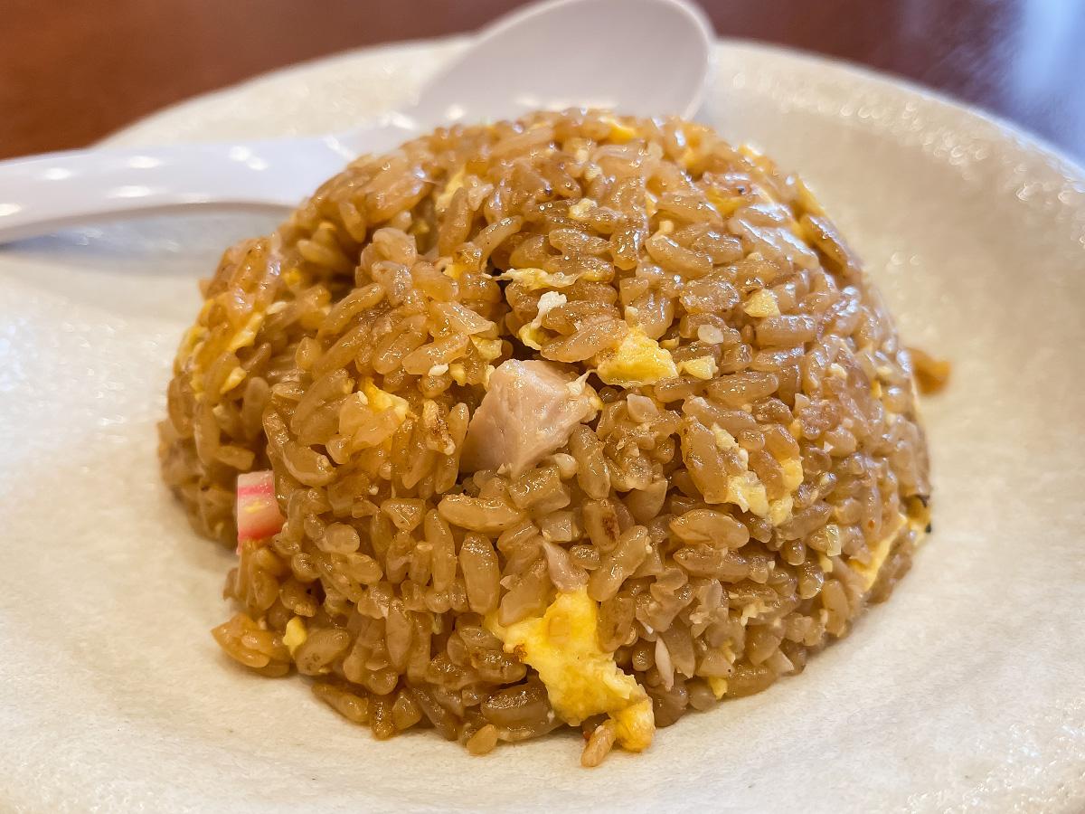 味噌らーめん専門店「麺場 田所商店」で北海道味噌ラーメン、焼き餃子、チャーハン、モツ煮食べた!/横浜・関内