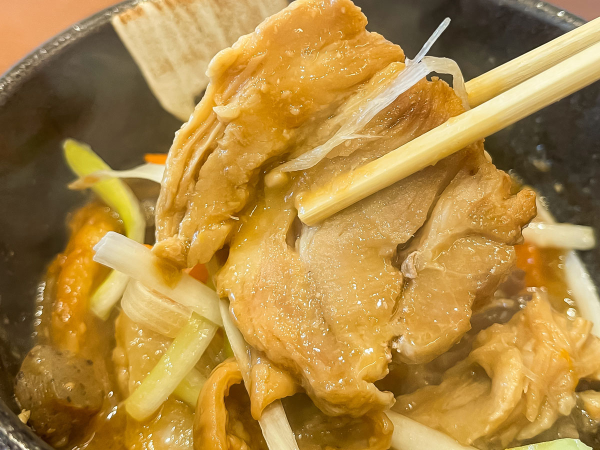 味噌らーめん専門店「麺場 田所商店」で北海道味噌ラーメン、焼き餃子、チャーハン、モツ煮食べた!/横浜・関内