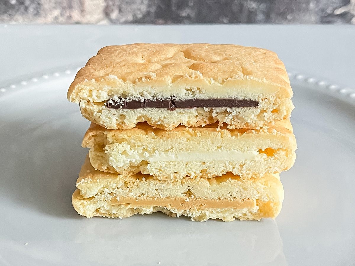 「馬車道十番館」の西洋菓子ビスカウト(チョコレート・レモン・ピーナッツ)買ったよ／横浜・馬車道