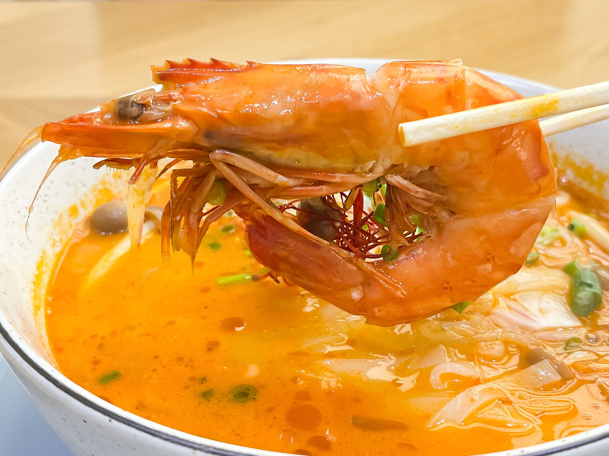 ベトナム料理 越南路(エツナンルー) でトムヤムフォーを食べたよ/横浜ワールドポーターズ