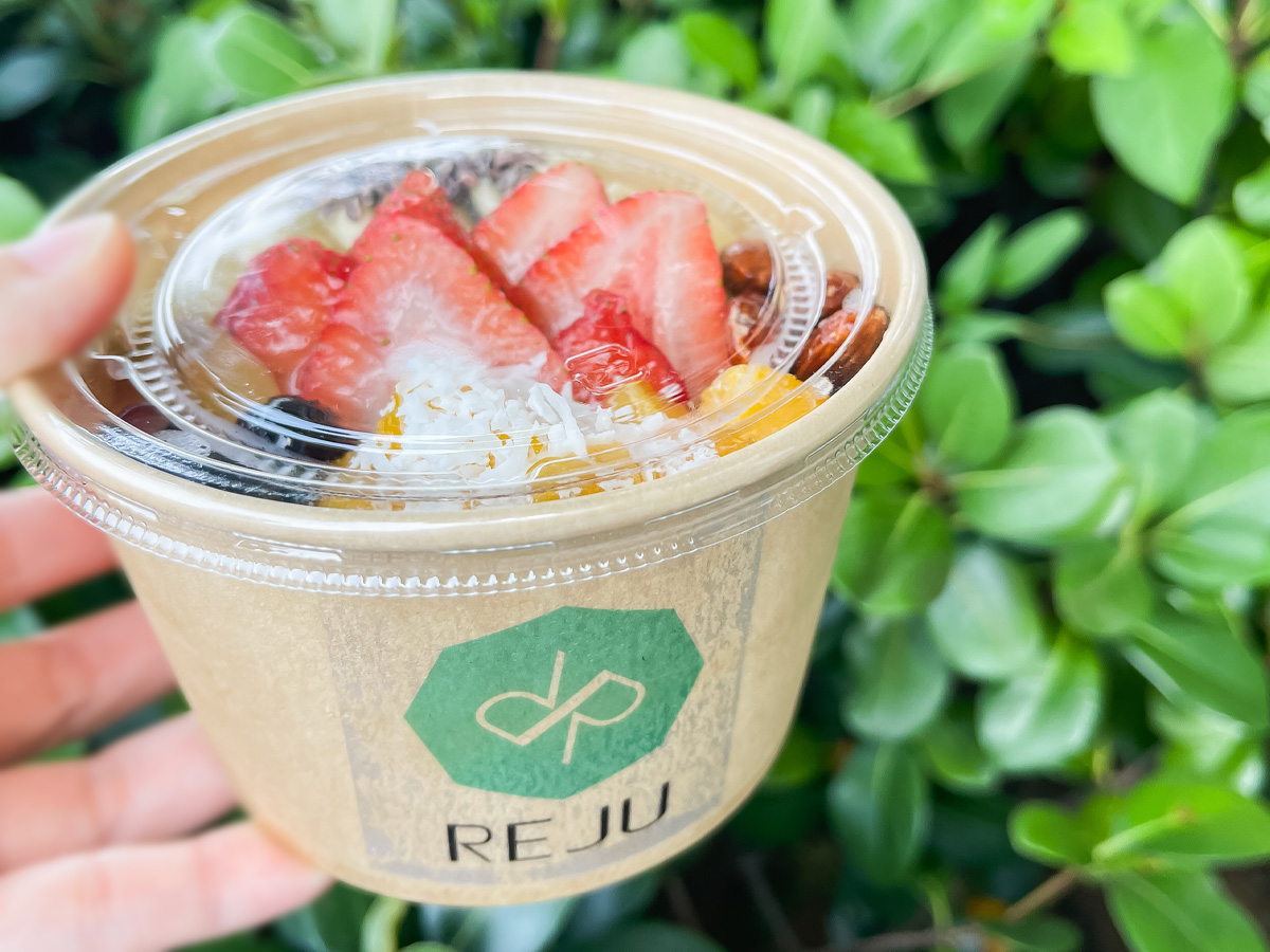 「REJU(リージュ)」の"オリジナルアサイーボウル"食べてみた!/アパホテル&リゾート横浜ベイタワー