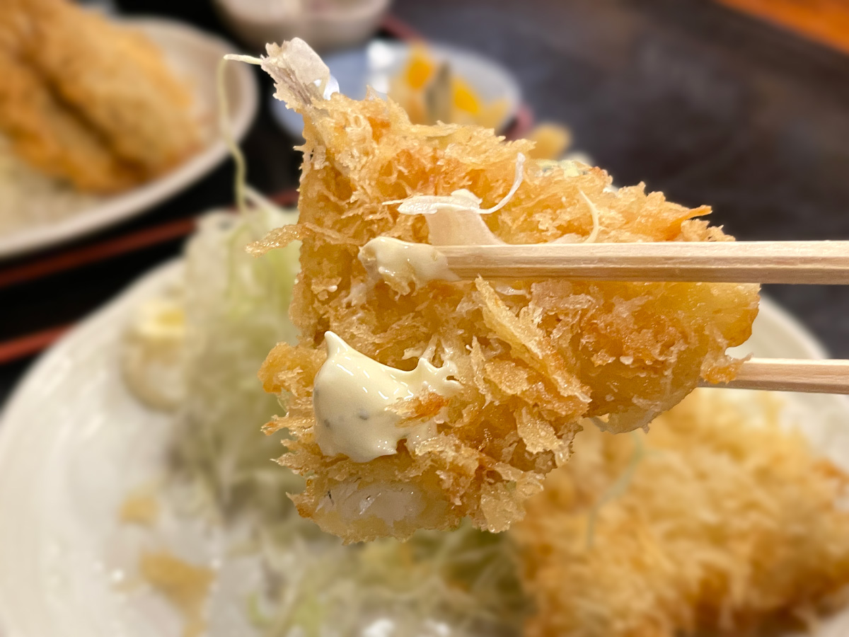 とんかつ割烹「かつ半」でアジフライ定食、キスフライ定食食べたよ！／横浜・桜木町