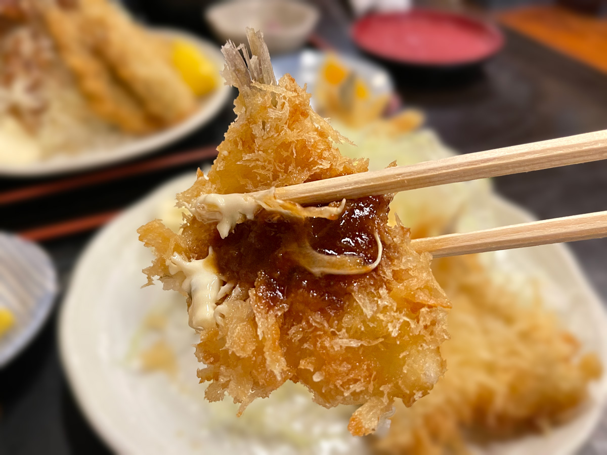 とんかつ割烹「かつ半」でアジフライ定食、キスフライ定食食べたよ！／横浜・桜木町