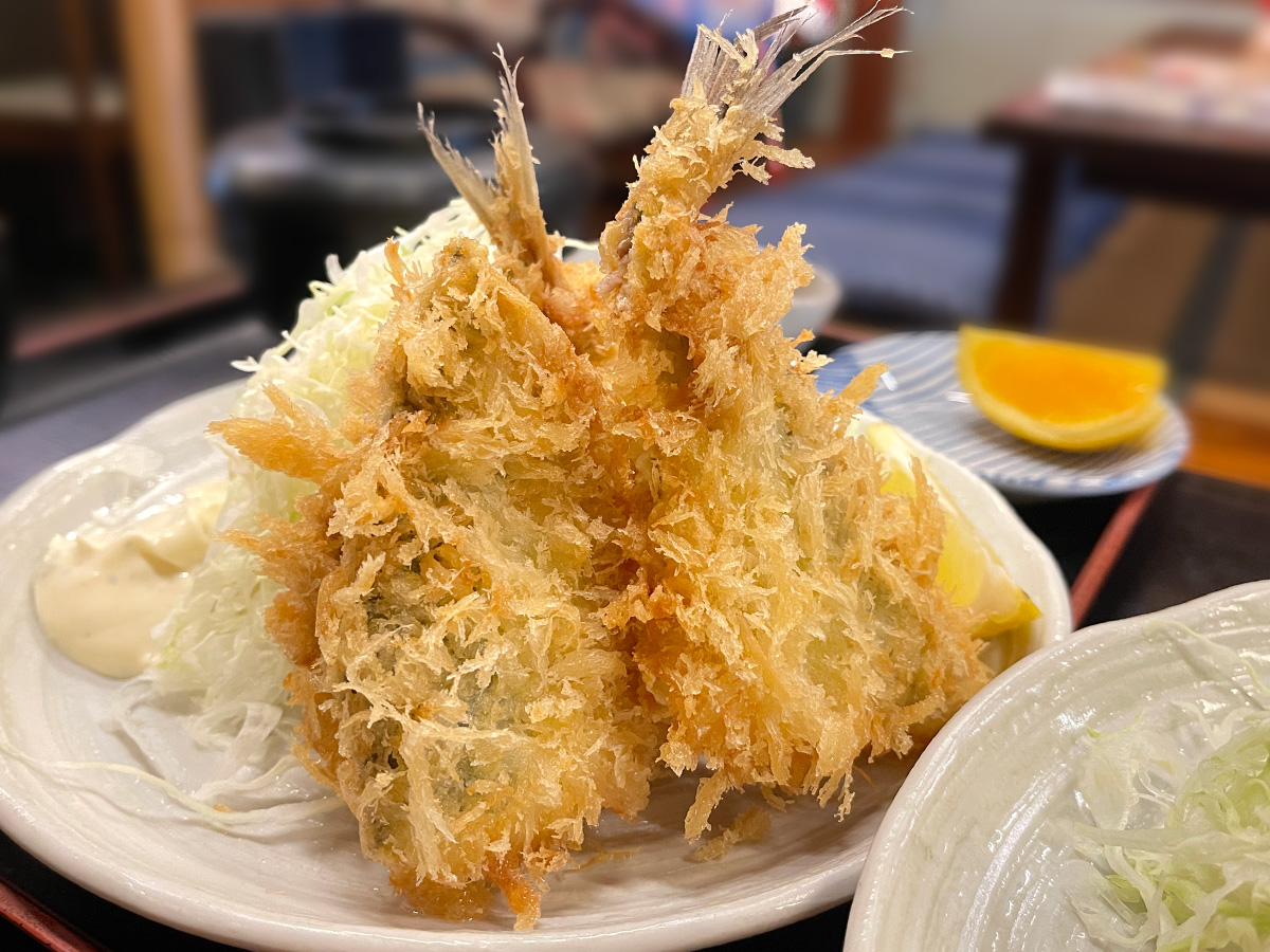 とんかつ割烹「かつ半」でアジフライ定食、キスフライ定食食べたよ！／横浜・桜木町