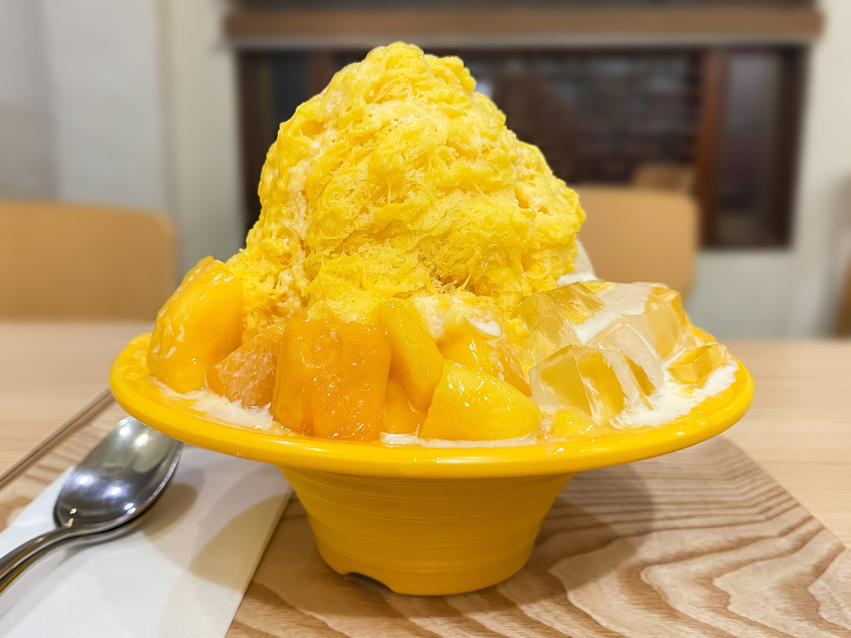 台湾茶専門「鼎雲茶倉」のアップルマンゴー付き"マンゴーかき氷" オーギョーチトッピング食べた!/横浜・中華街