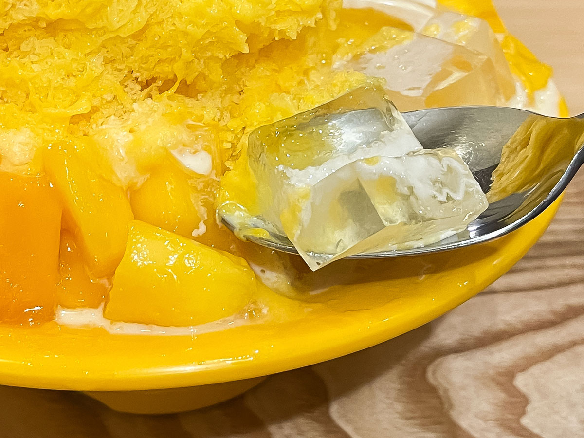 台湾茶専門「鼎雲茶倉」のアップルマンゴー付き"マンゴーかき氷" オーギョーチトッピング食べた!/横浜・中華街