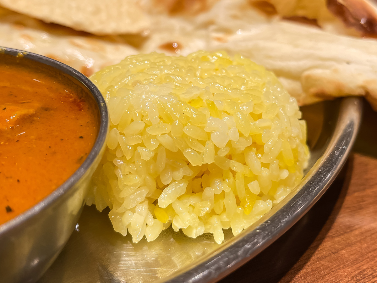 インド料理「ムンバイ」でバターチキン&ブラックペッパーチキンカレー、チキンビリヤニ食べた／MARK IS みなとみらい