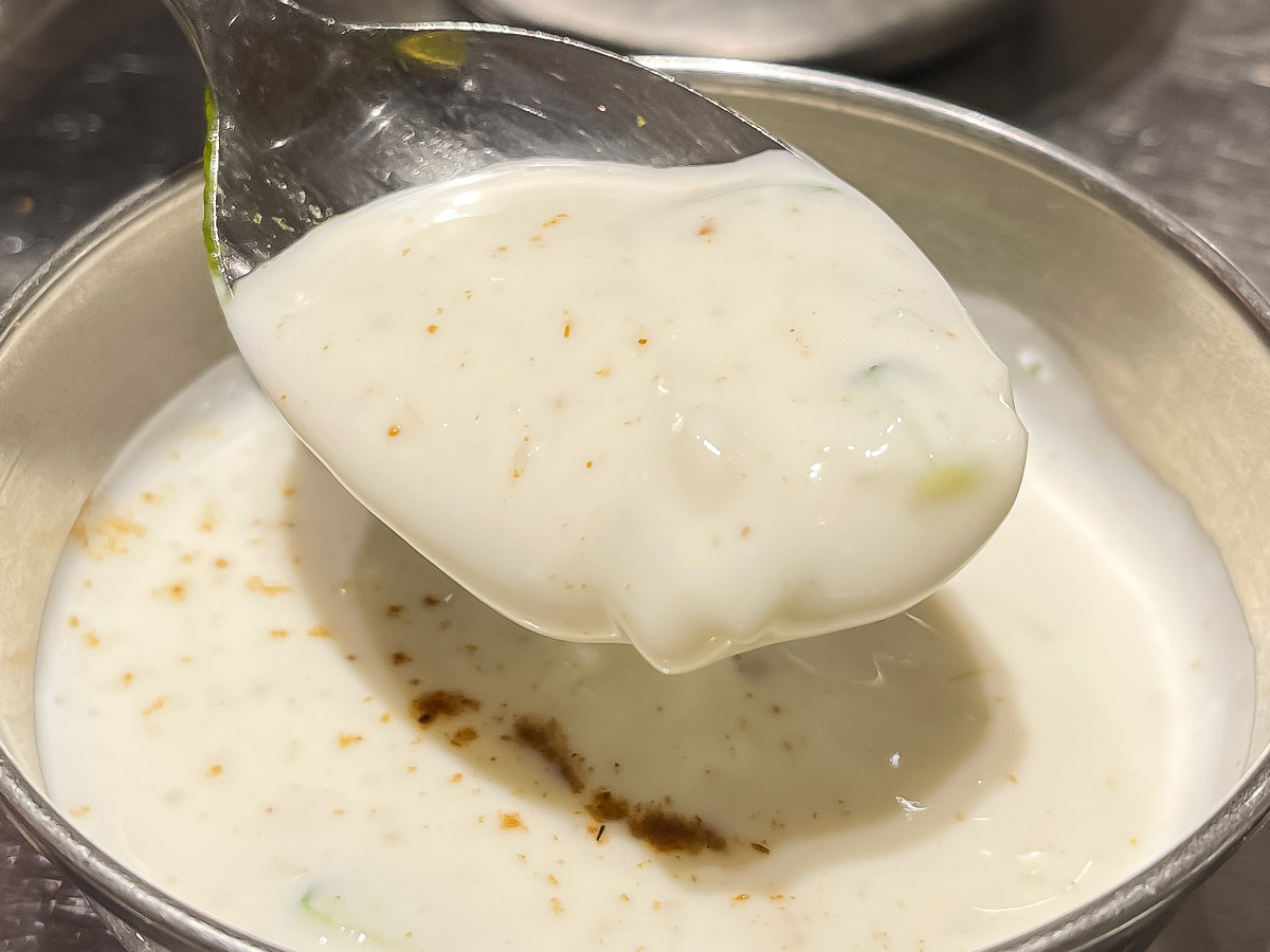 インド料理「ムンバイ」でバターチキン&ブラックペッパーチキンカレー、チキンビリヤニ食べた／MARK IS みなとみらい