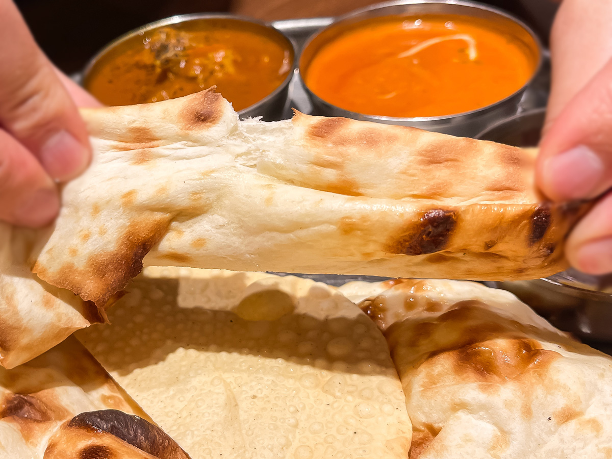 インド料理「ムンバイ」でバターチキン&ブラックペッパーチキンカレー、チキンビリヤニ食べた／MARK IS みなとみらい