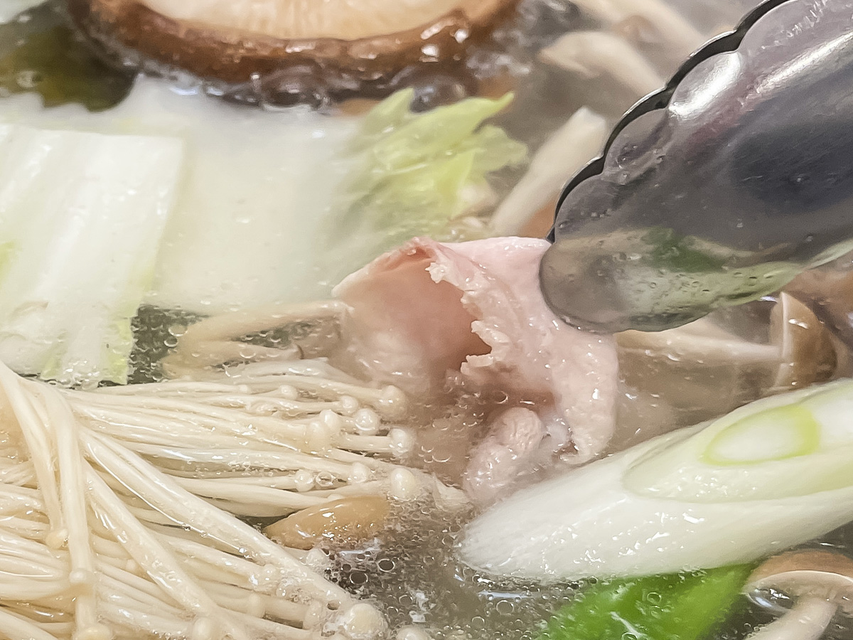 産直レストラン「黒豚の館」で黒豚特上ロースかつ定食、黒豚しゃぶしゃぶ食べたよ!/鹿児島県霧島