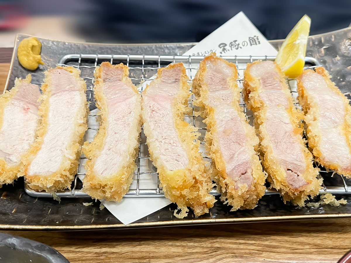 産直レストラン「黒豚の館」で黒豚特上ロースかつ定食、黒豚しゃぶしゃぶ食べたよ!/鹿児島県霧島