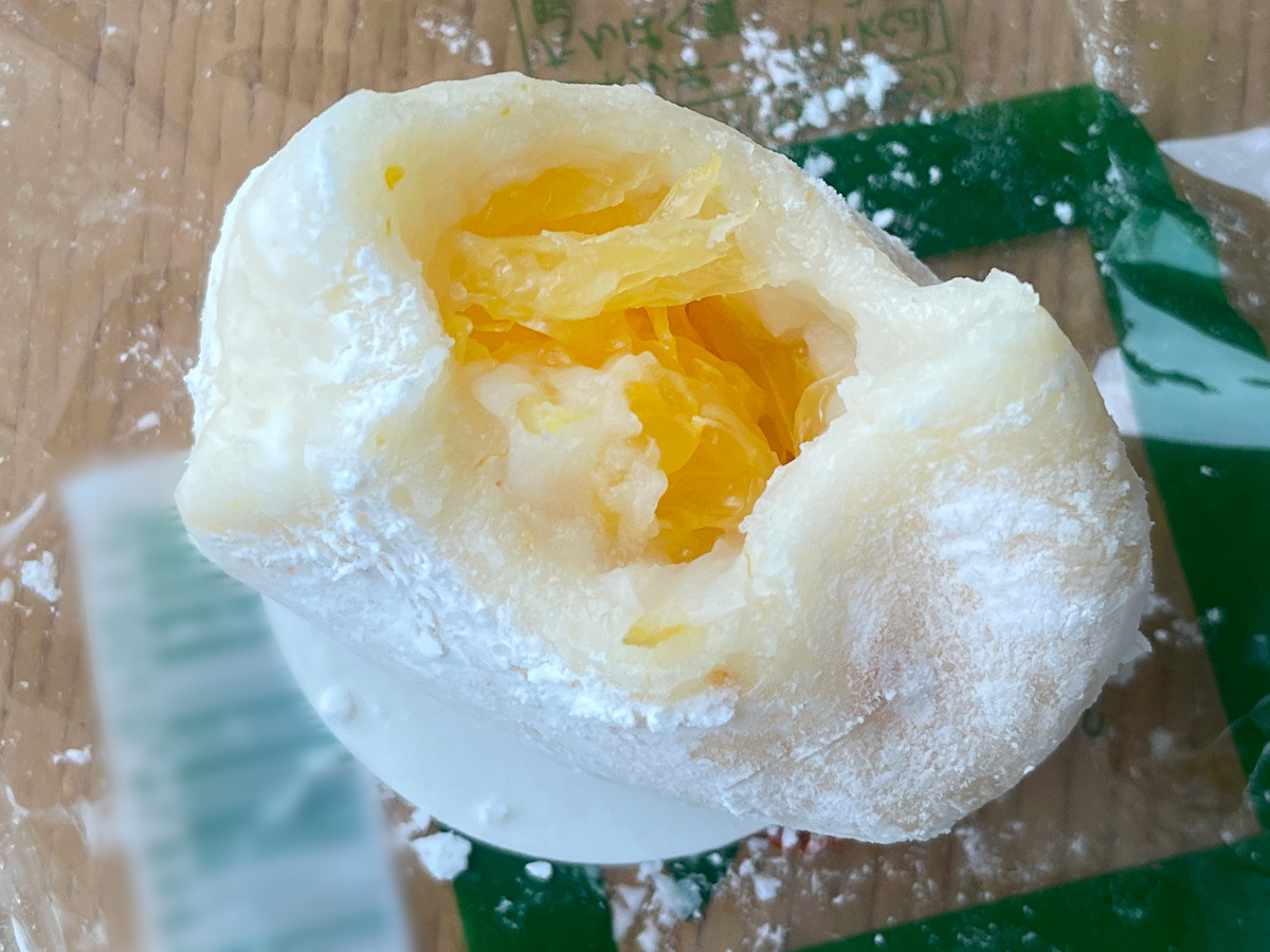 「もち菓子のかしはら」の八朔の果肉が入った"はっさく大福"食べてみた!/広島土産