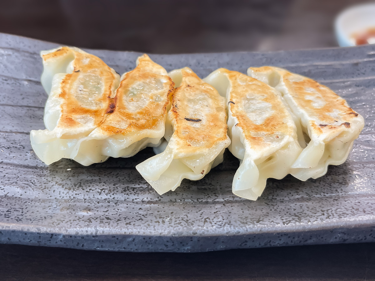 ふるさとレストラン「山形屋食堂」の揚げ麺とあんかけの"焼きそば"食べた!/鹿児島空港