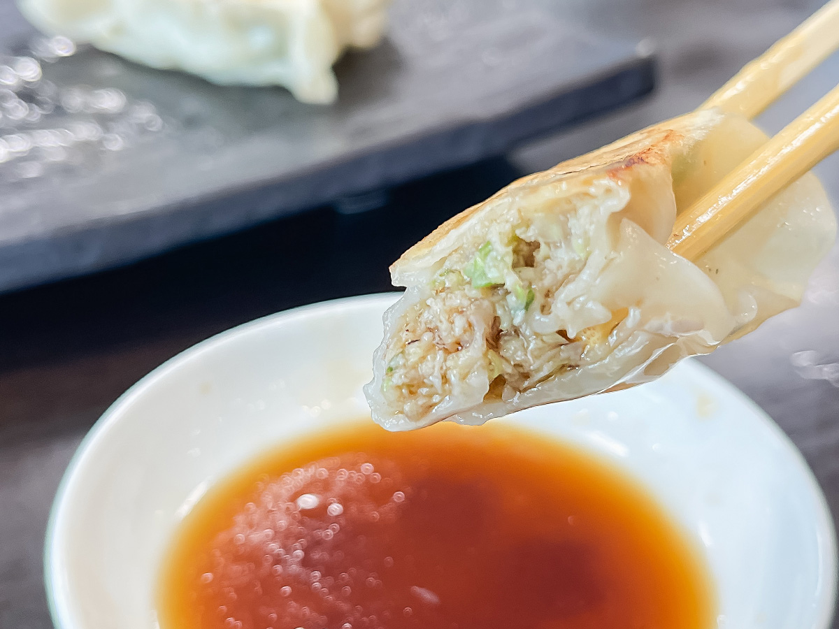 ふるさとレストラン「山形屋食堂」の揚げ麺とあんかけの"焼きそば"食べた!/鹿児島空港