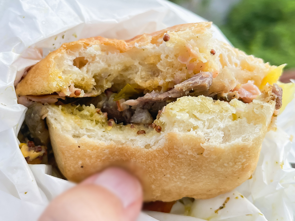 パン屋「カドナ(Cadona)」のキューバサンドとコーンパン食べたよ!/広島県