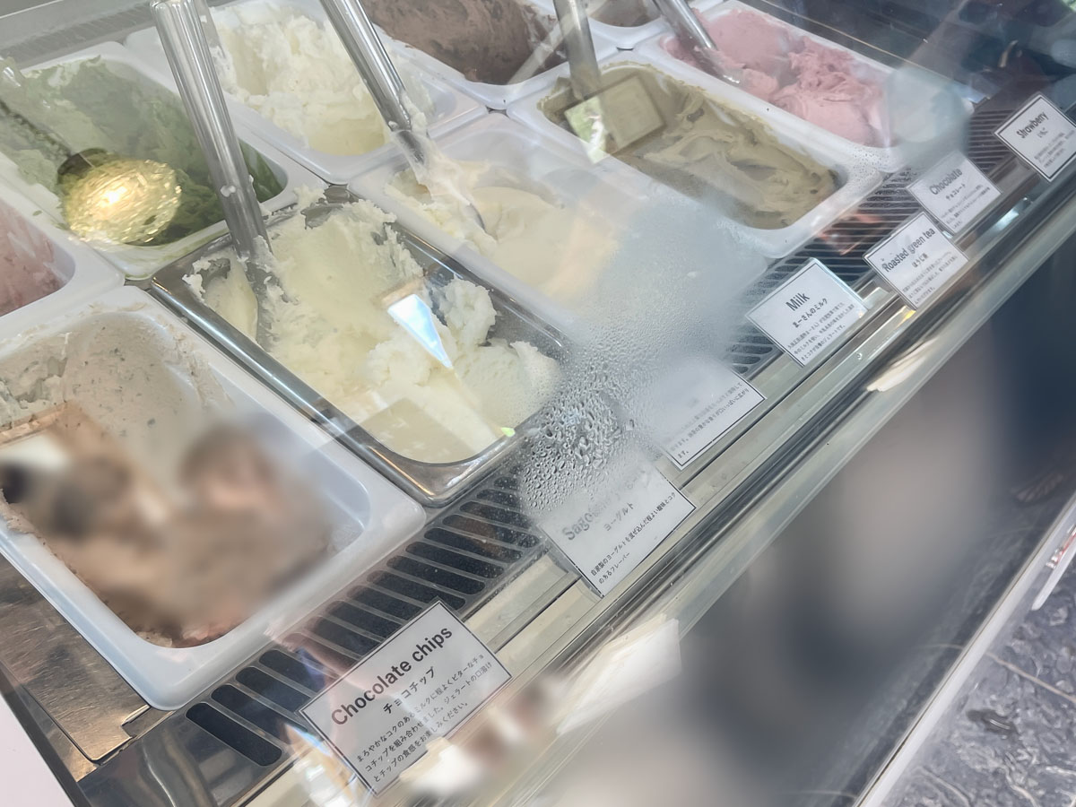 「サゴタニ牛乳」でソフトクリームと抹茶・ヨーグルトジェラート食べた!/広島県湯来町