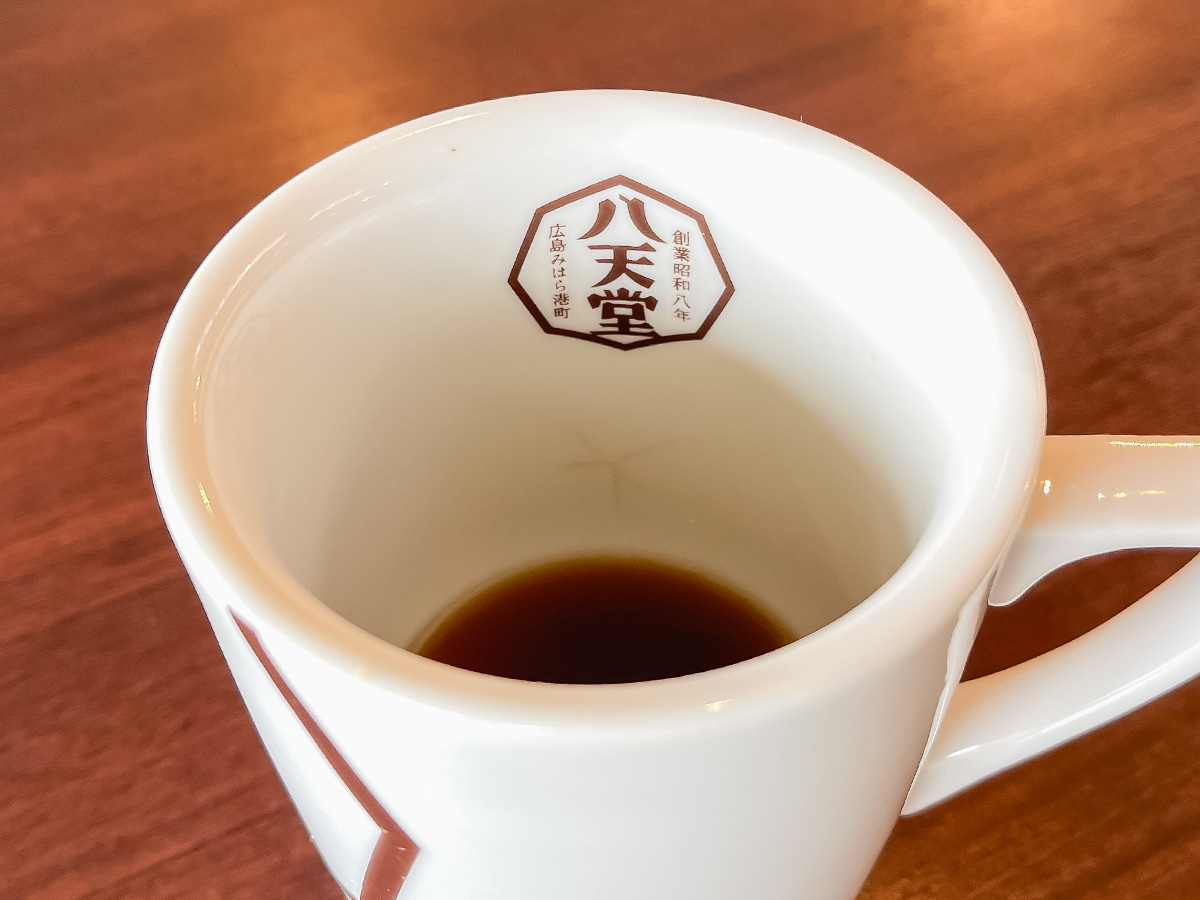 「八天堂カフェリエ」であげクリームパン、キャラメリーゼくりーむパイ、塩バターサンド食べた／広島県三原