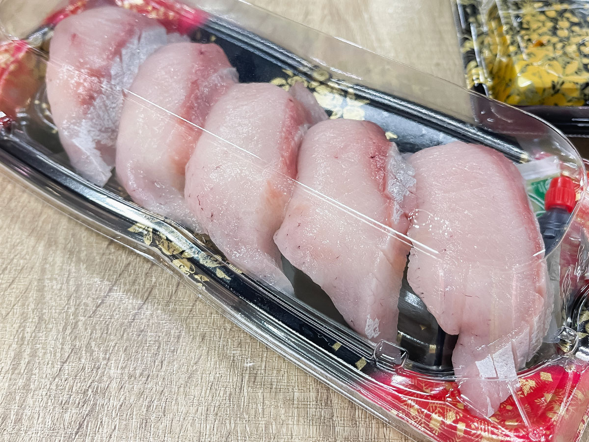 「境港水産物直売センター」で天然岩がき"夏輝"、白イカ、本まぐろ寿司、甘海老の刺身食べたよ！