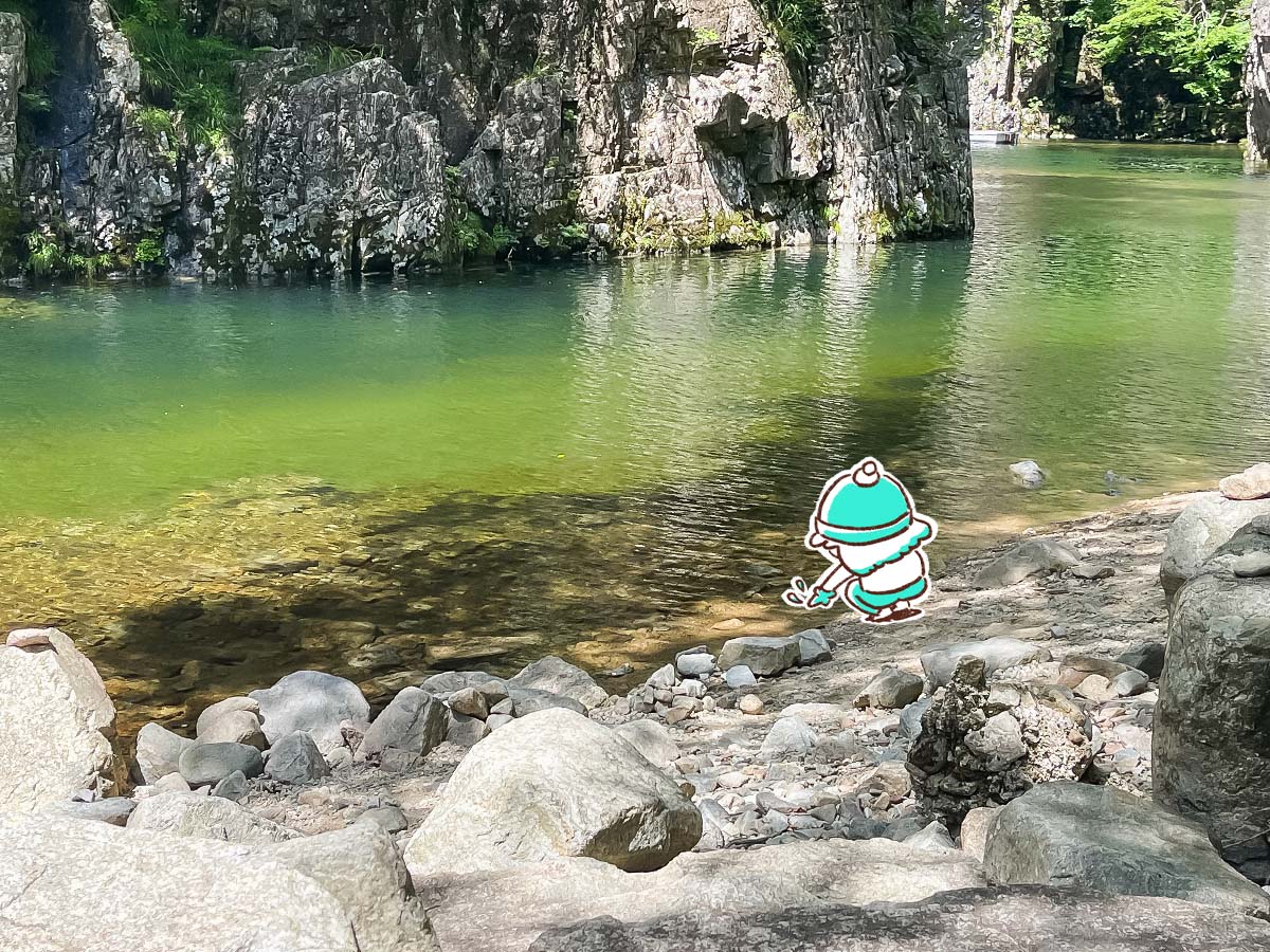 三段峡の「黒淵荘」でカレーライス、山女魚(ヤマメ)の串焼き食べたよ!/広島県安芸太田