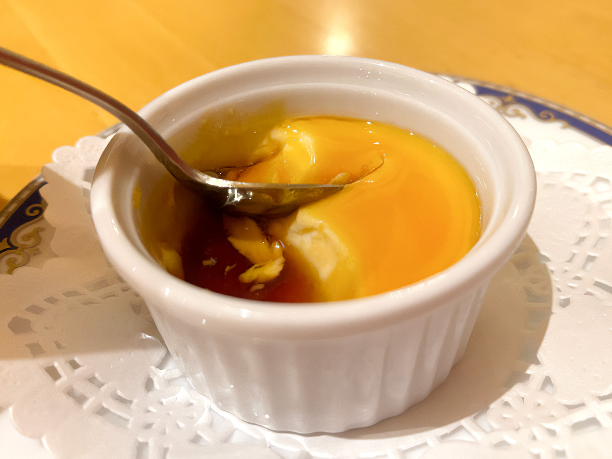「新冠温泉ホテルヒルズ」でザンギ・タコサラダ・ホロシリ牛乳プリン食べたよ／北海道新冠