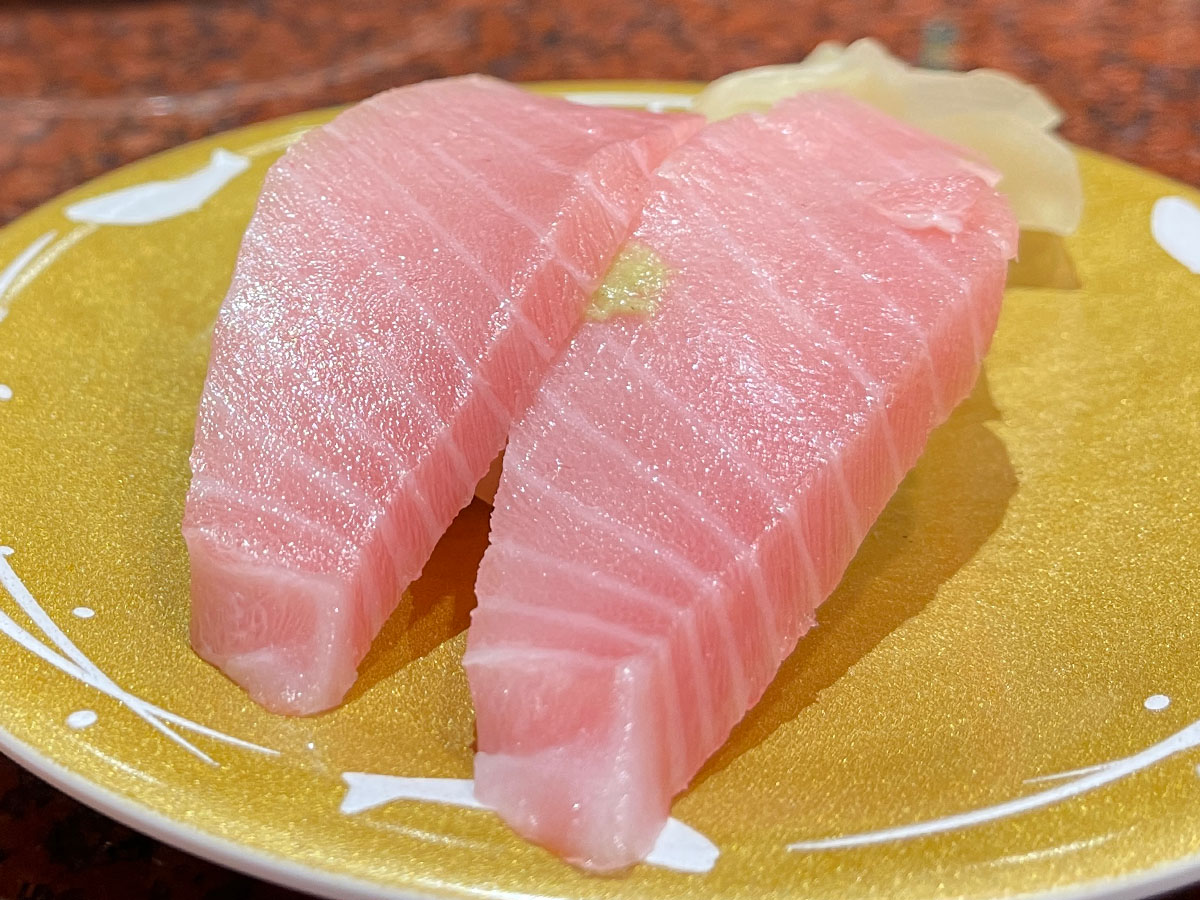 回転寿司「ちょいす」で真だち(白子)軍艦、真いか山わさび握り、ほたて握り食べたよ！北海道静内