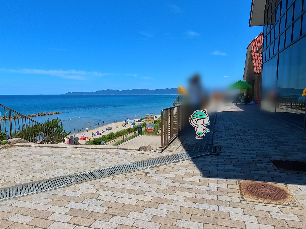 道の駅「キララ多伎」でキラチキ、海鮮たこやき(たこ・ホタテ・えび)食べた!/島根県出雲