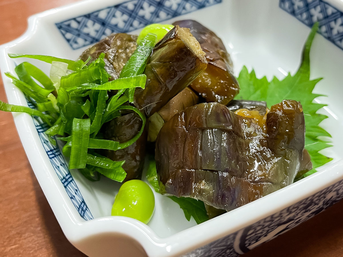 「ごよう松」で白バイ貝うま煮、白イカ刺身、宍道湖産しじみのおでん食べた／島根県松江カラコロ工房