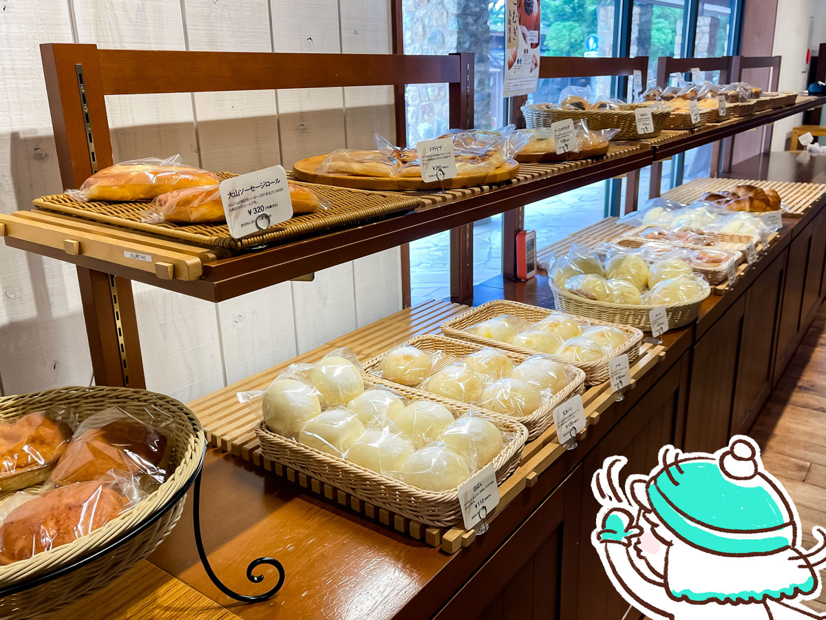 モンベルが手がける"大山参道市場"内の「ベーカリーカフェSANDO」でみそぱん食べたよ！／鳥取県大山