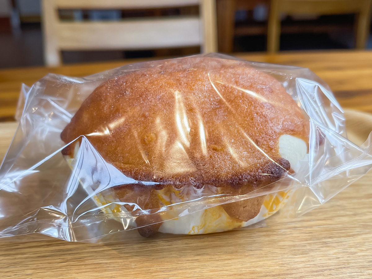 モンベルが手がける"大山参道市場"内の「ベーカリーカフェSANDO」でみそぱん食べたよ！／鳥取県大山