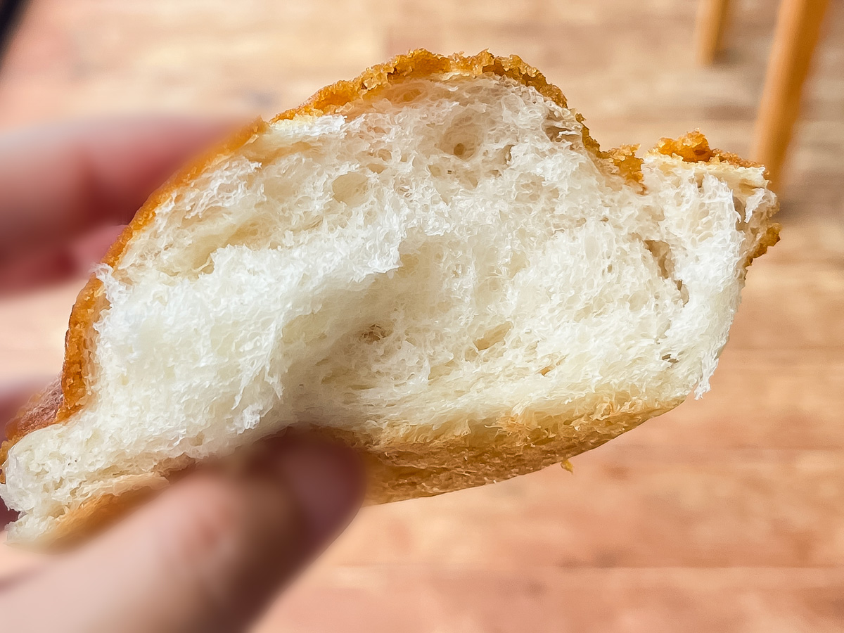 モンベルが手がける"大山参道市場"内の「ベーカリーカフェSANDO」でみそぱん食べたよ！／鳥取県大山