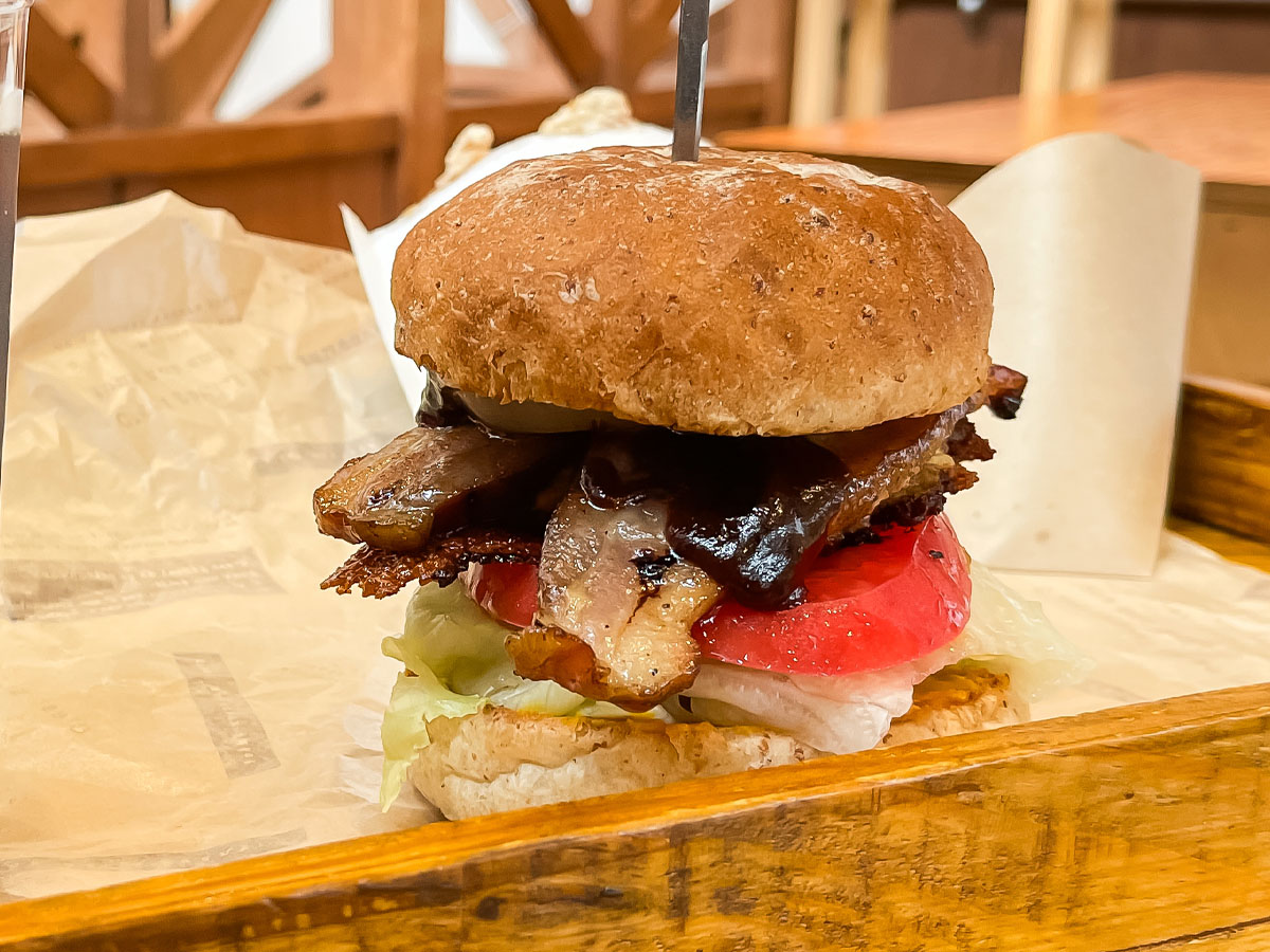 「MR.BURGER」でミスターバーガー、大山どりフライドチキン食べたよ！／鳥取県大山