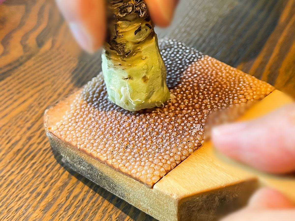 てまひま料理「根っこや」でうな平の"うなぎ蒲焼ハーフ"、鮎塩焼き、刺身盛(のどぐろ付)食べた!/島根県松江