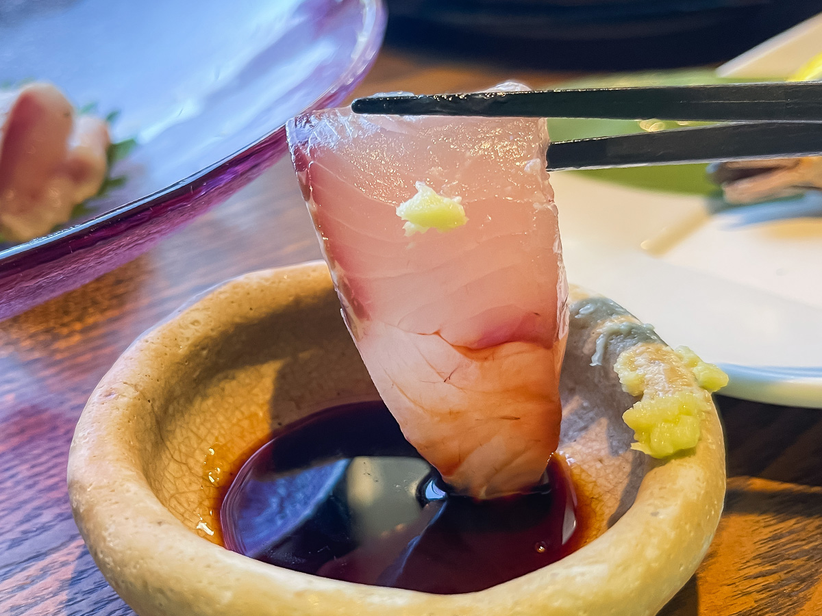 てまひま料理「根っこや」でうな平の"うなぎ蒲焼ハーフ"、鮎塩焼き、刺身盛(のどぐろ付)食べた!/島根県松江