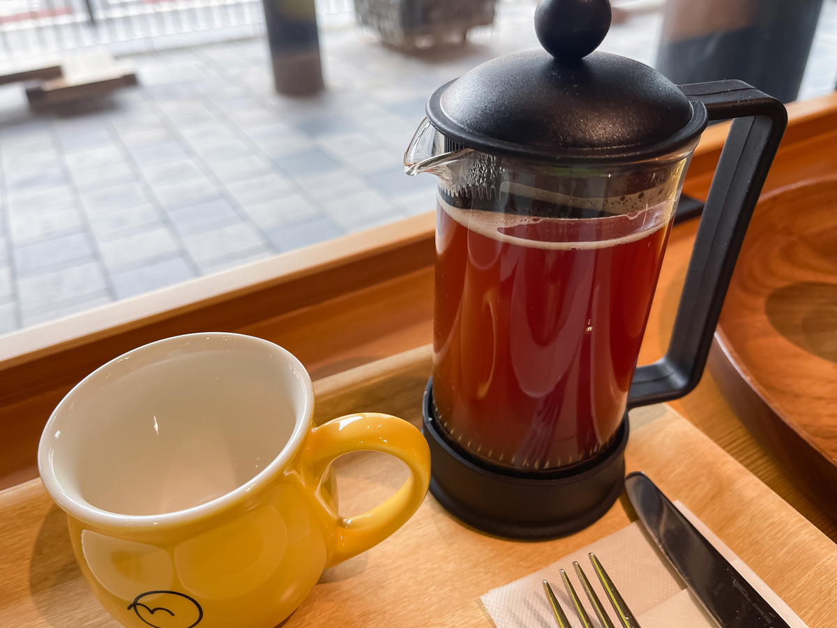 図書館に併設されたカフェ「マルマーケット」でモーニングチーズトースト、マルジョレーヌ食べたよ！／宮崎県都城