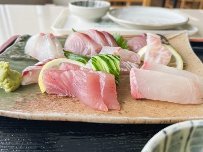 漁師の味「港あおしま」でハガツオやチヌ、カンパチが入った”青島どれ海鮮定食”食べたよ！／宮崎県青島