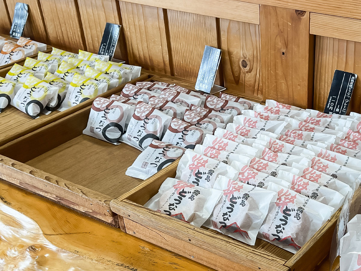 霧島神宮にある「薩摩蒸気屋」で、"焼きたて霧島焼どうなつ"食べたよ!/鹿児島県霧島市