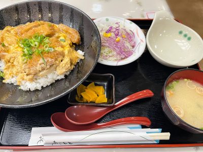 「大空食堂」で黒豚ロースカツ丼食べたよ!/鹿児島空港