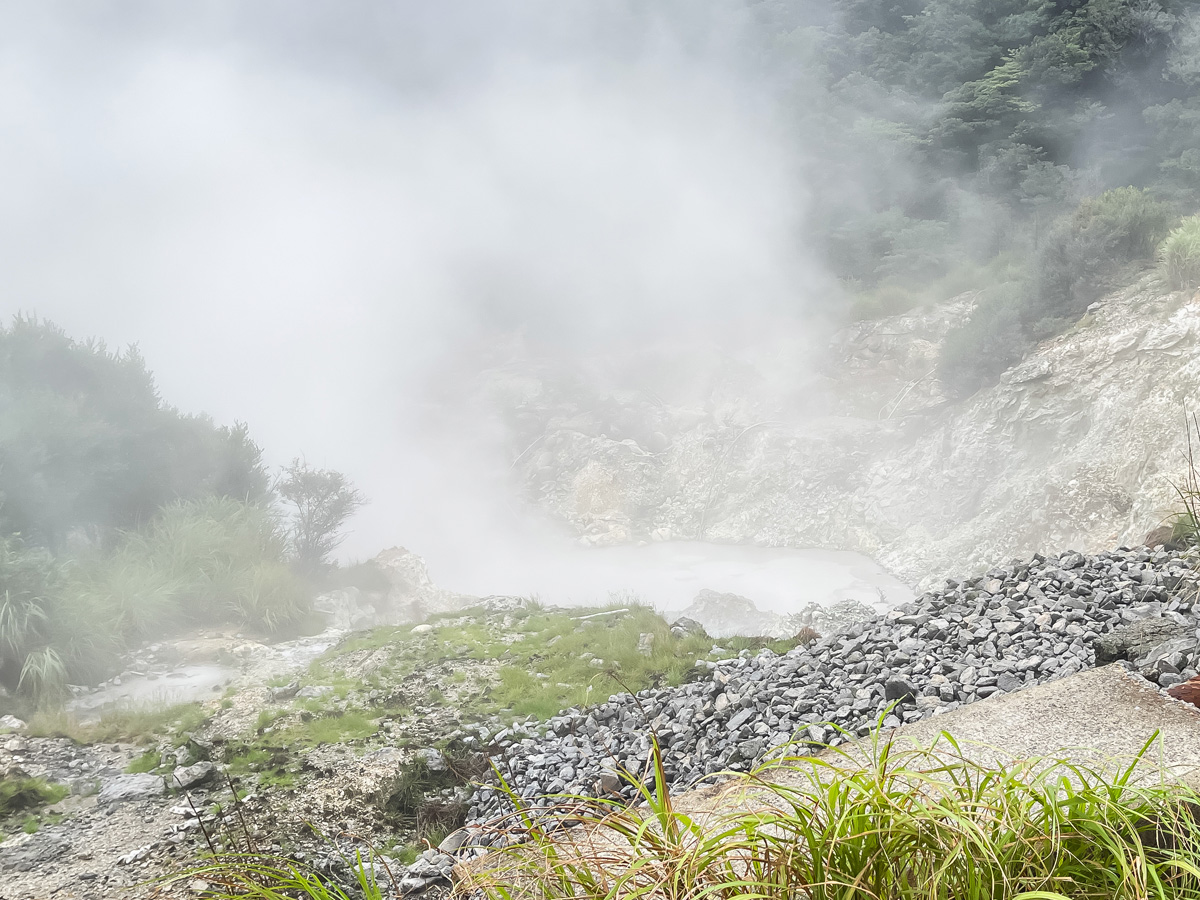 火山ガスがモクモクの「硫黄谷噴気地帯公園」に行ってみたよ!/鹿児島県霧島市