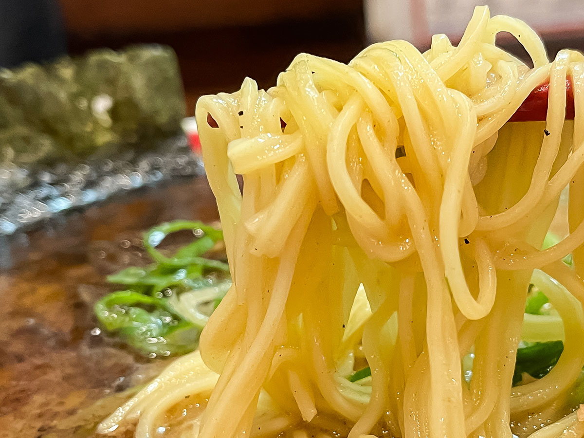 「九州じゃんがら」でこんがりマー油の"こぼんしゃん"ラーメン食べたよ!/東京都原宿店