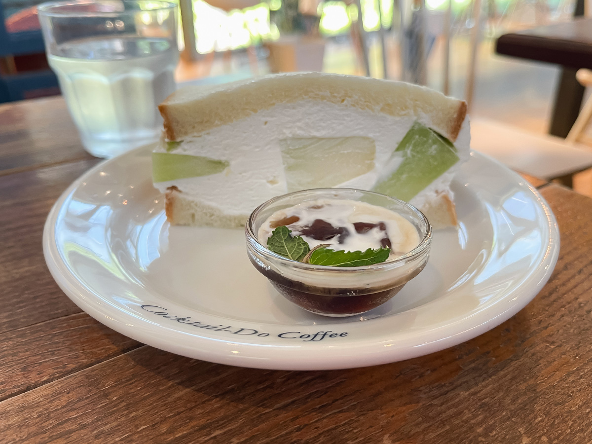 「コクテル堂」でお得なモーニング"バタートースト"と"季節のフルーツサンド"食べたよ!/横浜みなとみらい店