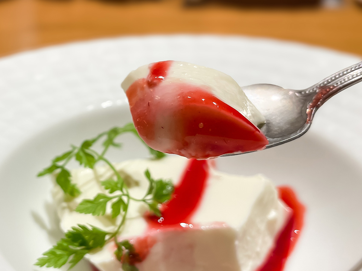 「ニコラスピザハウス」で週末限定ランチのピザと明太子クリームパスタ食べた!/横浜・馬車道