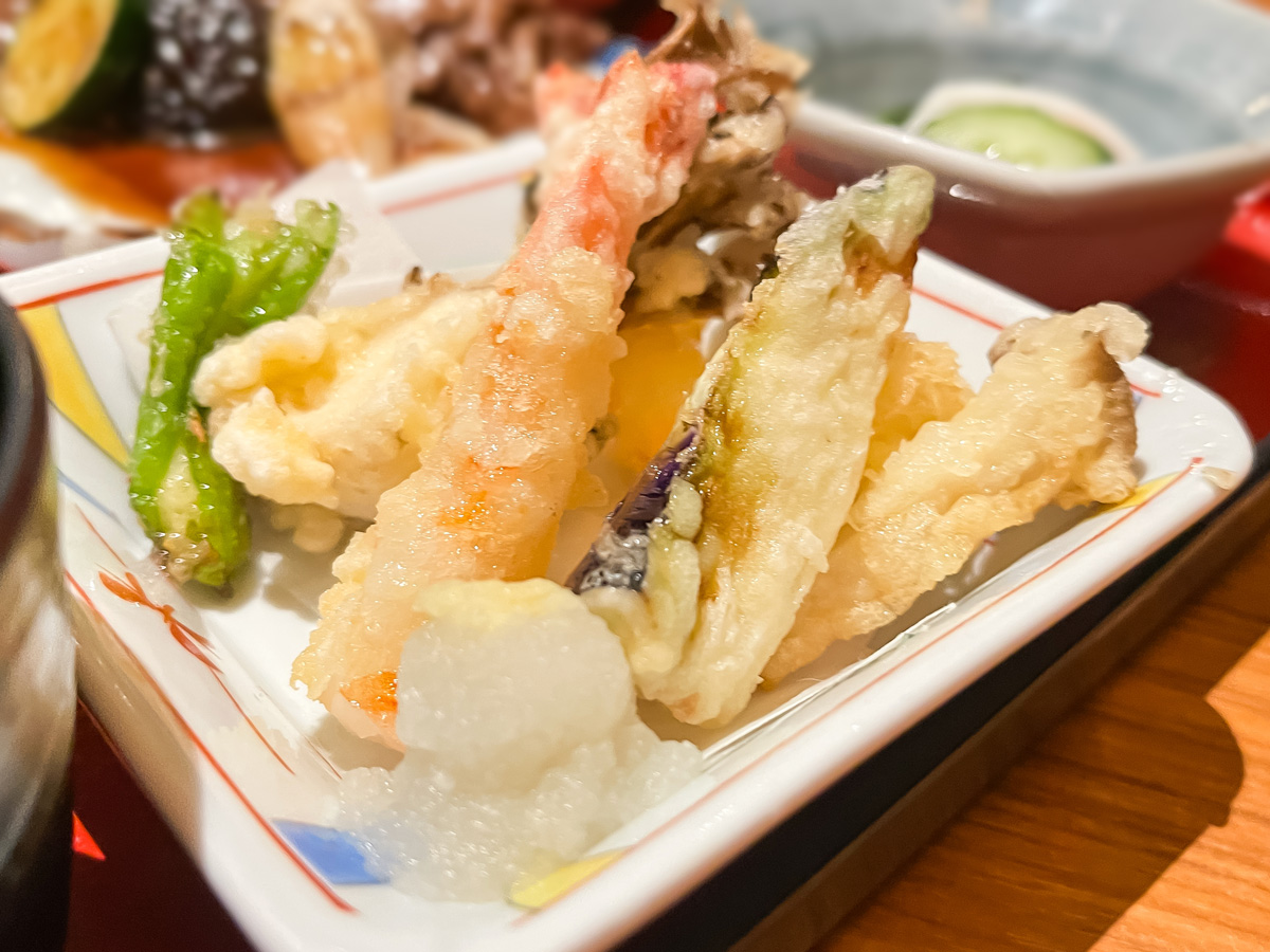 「横浜瀬里奈 浪漫茶屋」で"黒毛和牛の照り焼き浪漫膳"と"すてーき重"食べたよ!/横浜・関内