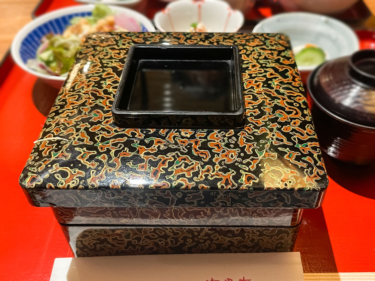 「横浜瀬里奈 浪漫茶屋」で"黒毛和牛の照り焼き浪漫膳"と"すてーき重"食べたよ!/横浜・関内