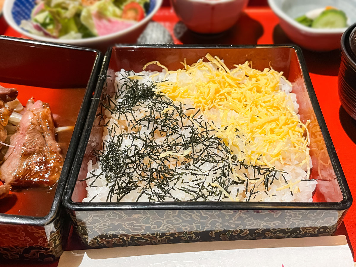 「横浜瀬里奈 浪漫茶屋」で"黒毛和牛の照り焼き浪漫膳"と"すてーき重"食べたよ!/横浜・関内